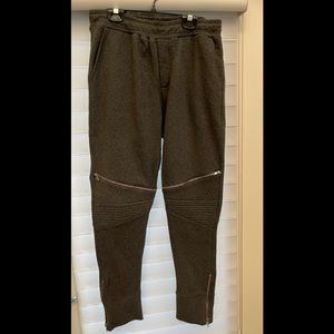 Men’s joggers pants